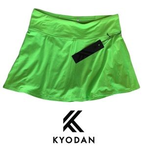 Kyodan Super Cute Green Skort Size Medium